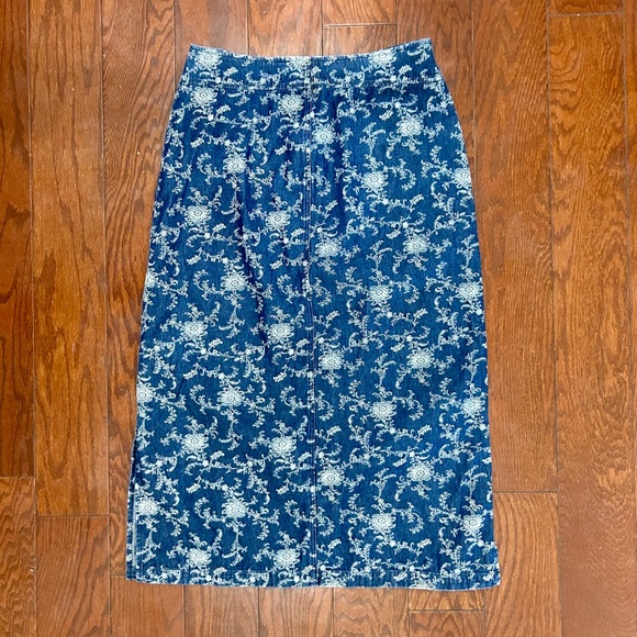 90s Vintage Laura Ashley Denim Skirt Midi Floral Pattern - Picture 2 of 5